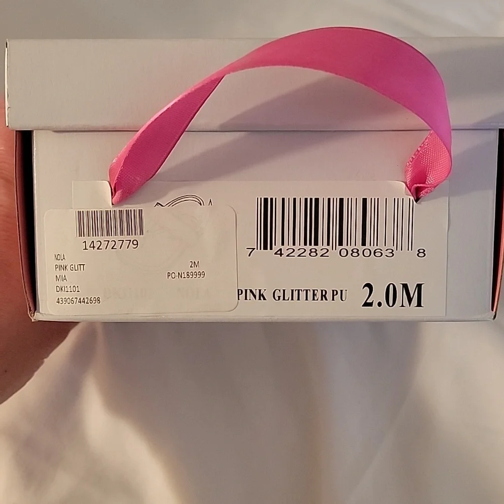 MIA mini nib